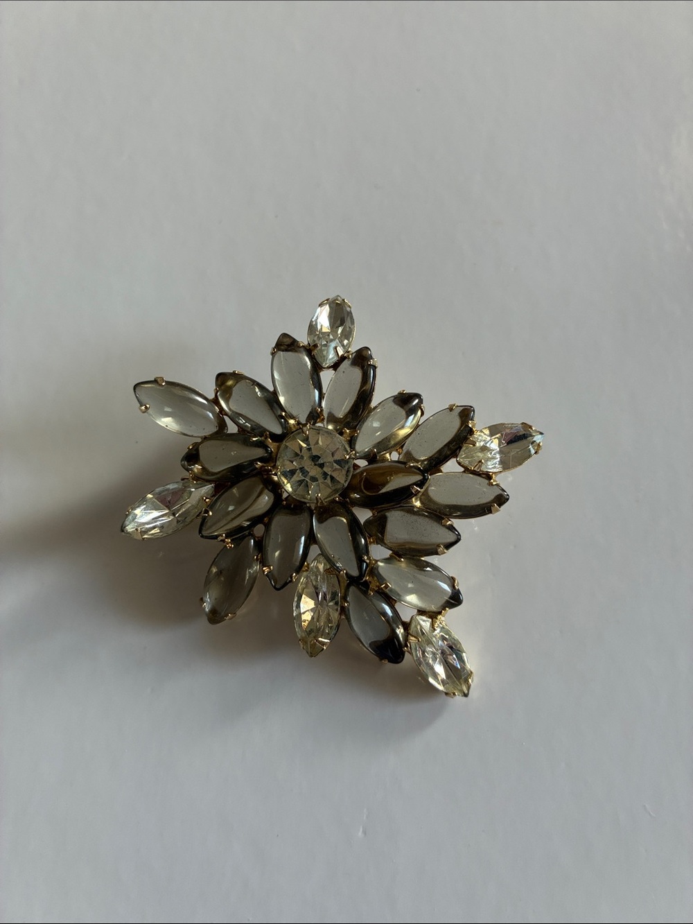 Vintage 1950-60’s Layered Starburst Elegant Crystal/Rhinestone Flower Brooch